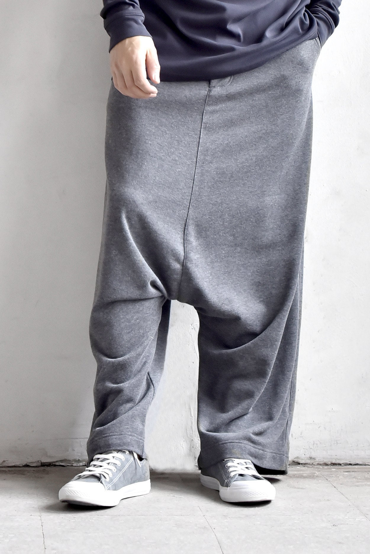 Men’s Baggy Drop Crotch Sweatpants with Wide Leg Design