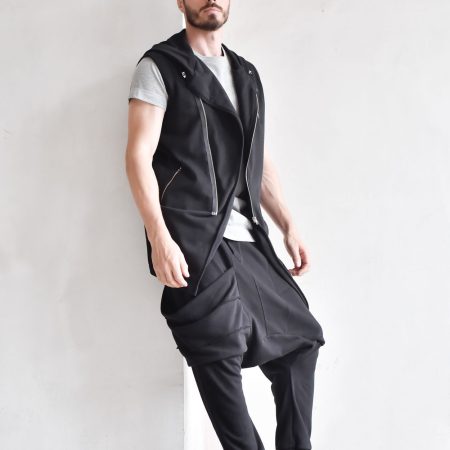 Men’s Black Streetwear Cropped Pants with Relaxed Low Crotch Fit