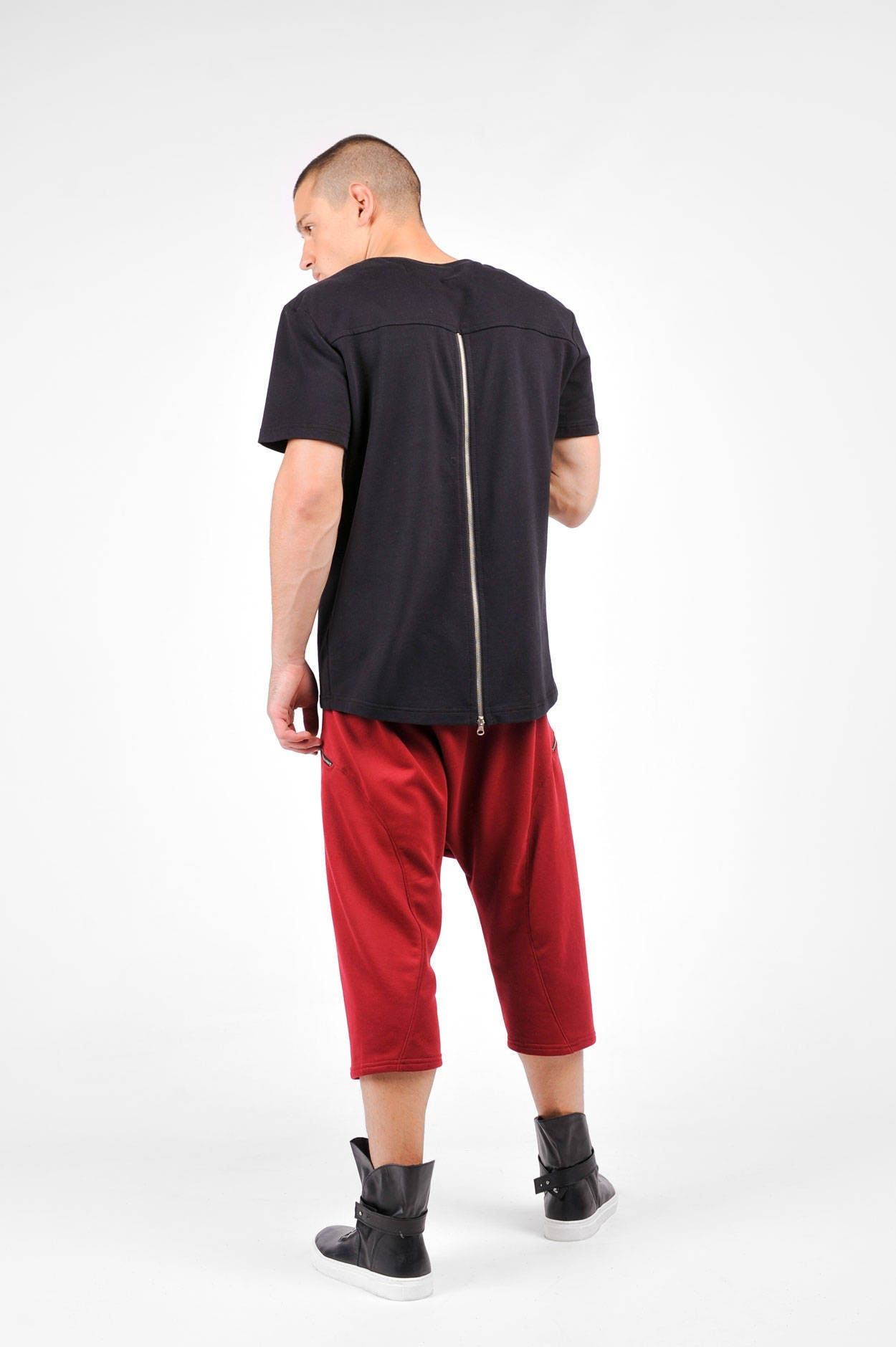 Men’s Casual Athletic Harem Shorts with Knee-Length Cut - Image 3