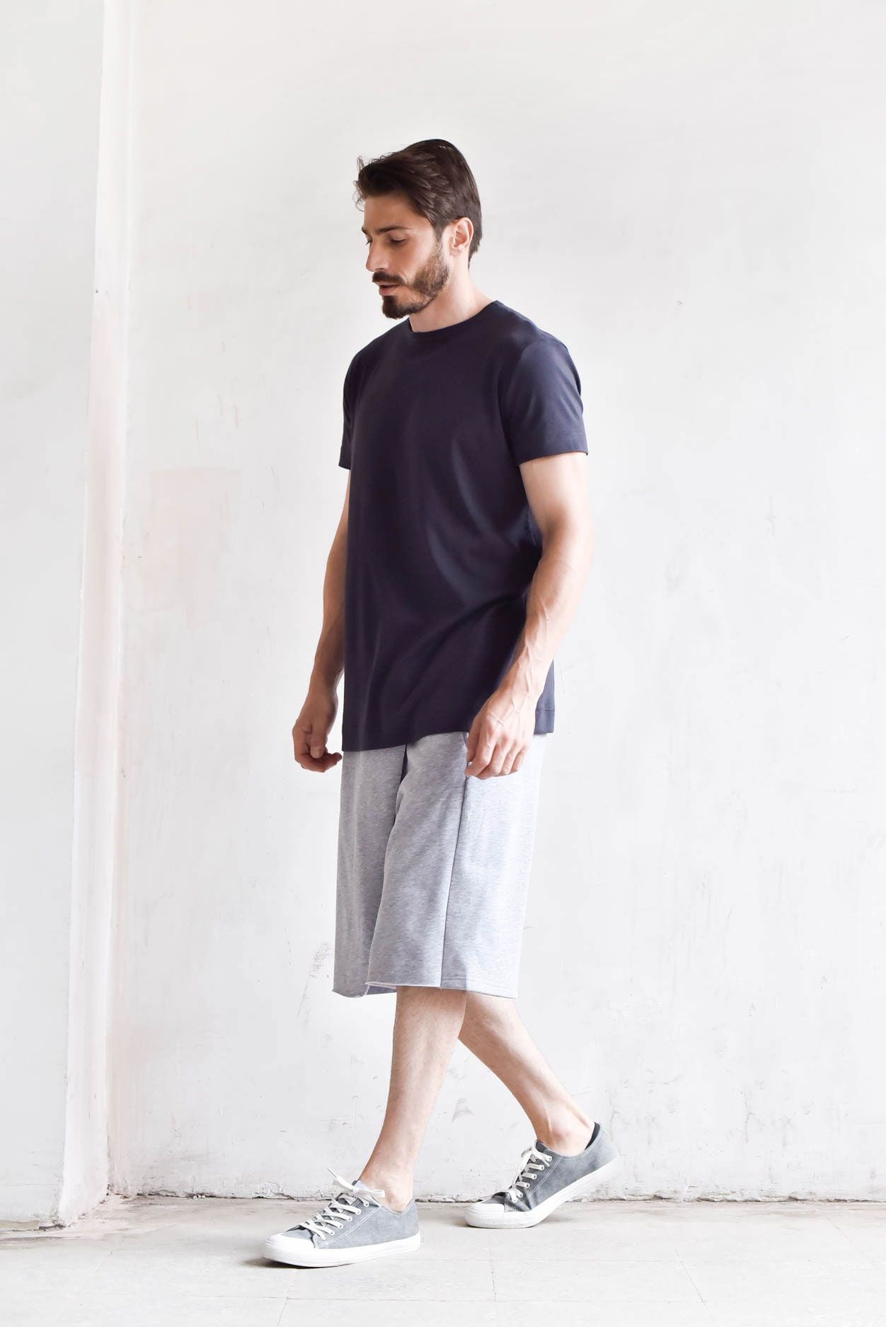 Men’s Light Grey Streetwear Shorts with Relaxed Fit