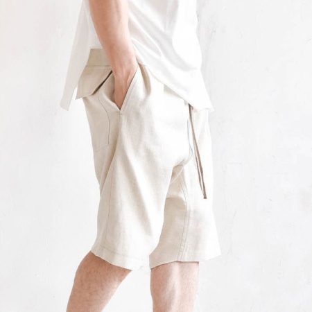 Men’s Minimalist Cream Casual Shorts with Drawstring Closure