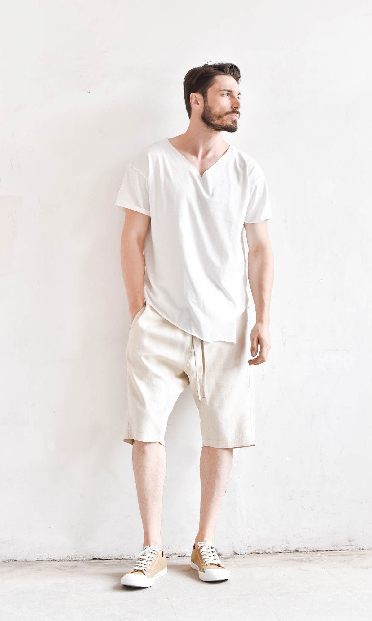 Men’s Minimalist Cream Casual Shorts with Drawstring Closure - Image 2