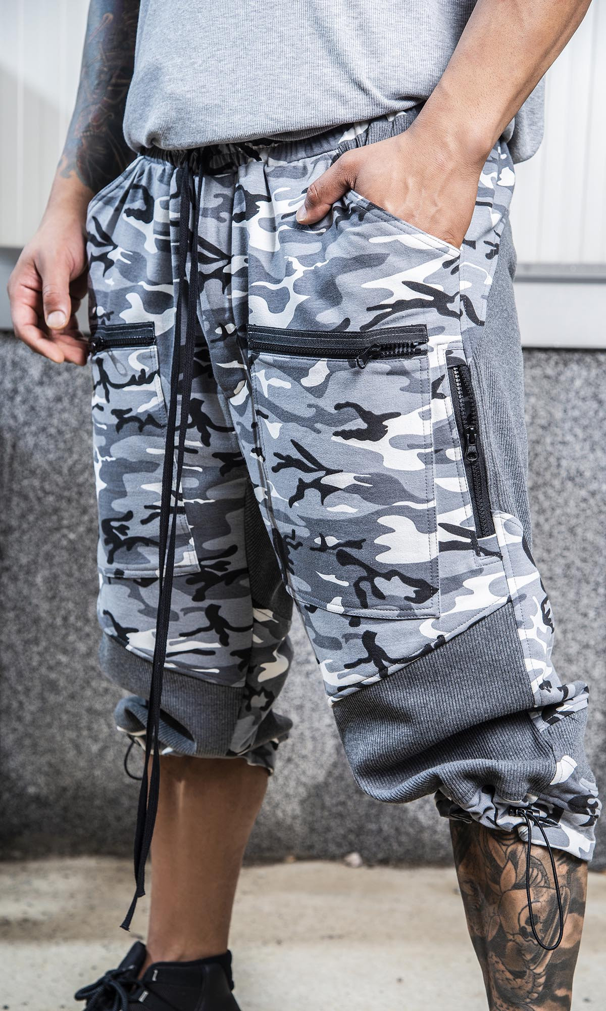 Men’s Streetwear Camo Cargo Shorts with Relaxed Fit