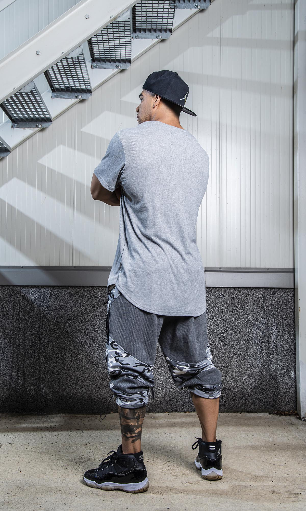Men’s Streetwear Camo Cargo Shorts with Relaxed Fit - Image 4